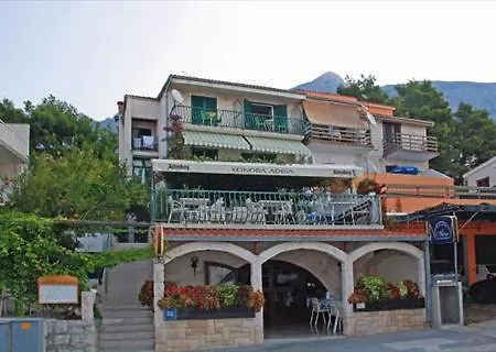 Couette-café Rosa 3*