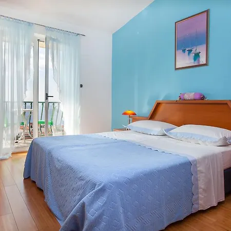 Rosa 3* ماكارسكا