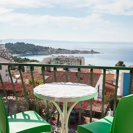 Rosa Nocleg ze śniadaniem 3*