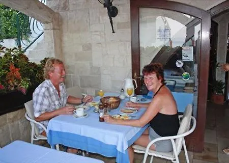 Rosa ماكارسكا